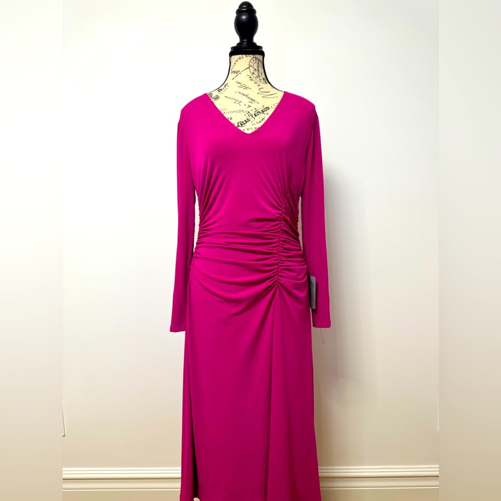 Maggy London Women's Long Sleeve Side Ruched Matte Jersey Dress